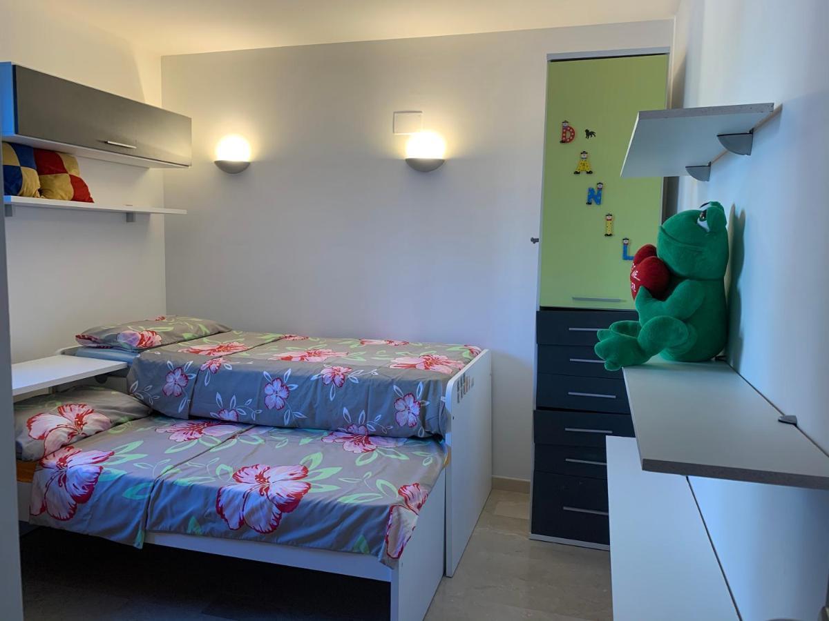알리칸테 Torrevieja 200M From Sea Punta Prima 아파트 외부 사진